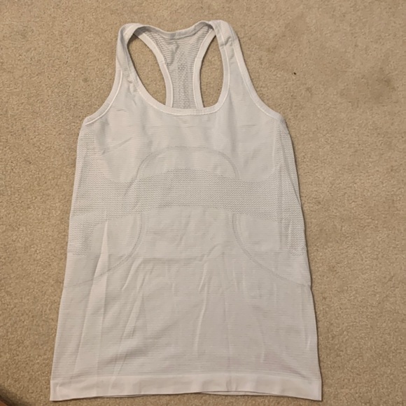 Lululemon White Swiftly Tech Tank Size 6 - Picture 1 of 2